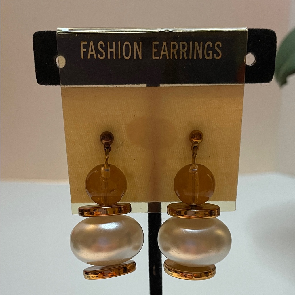 Gold-Tone Faux Pearl Drop Earrings 9$